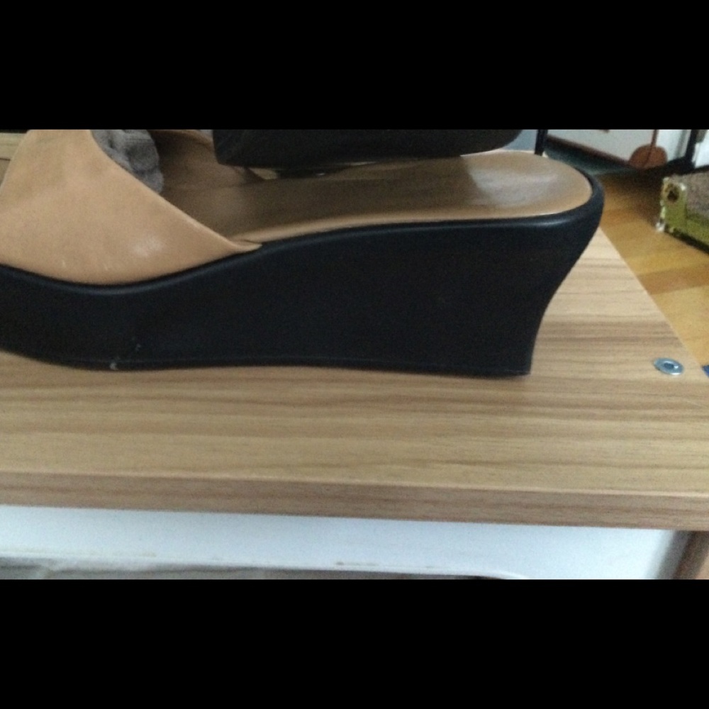 Genuine Guess leather slides barely worn